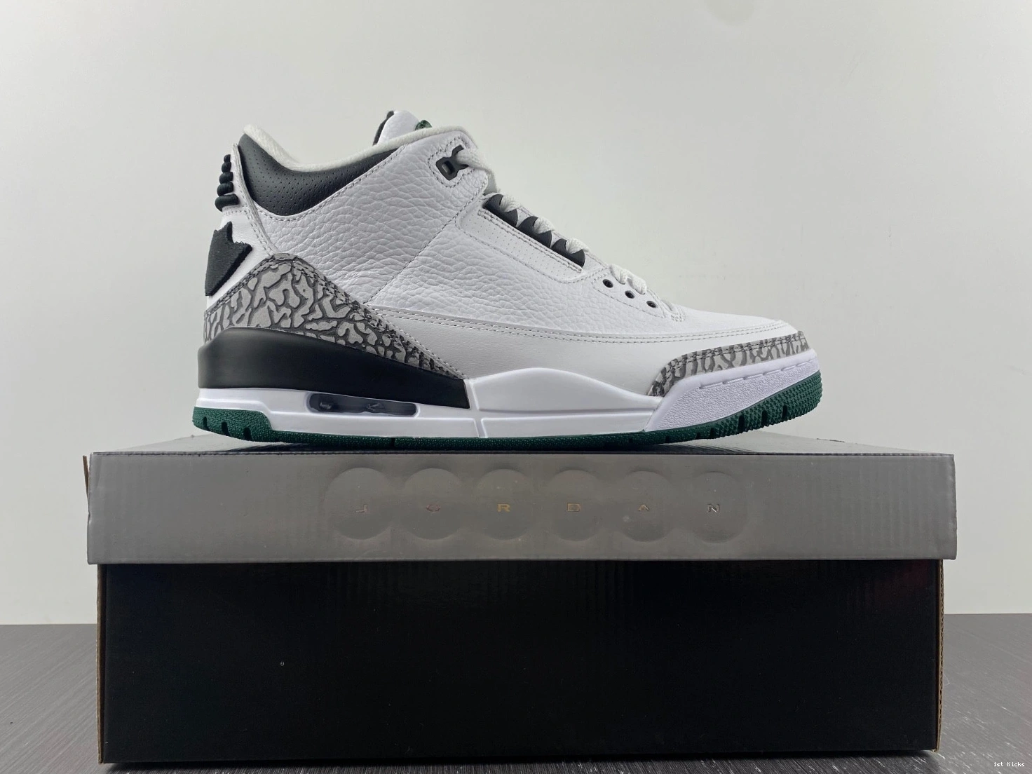  Pit Oregon 594282233 Jordan 3 Retro Ducks Crew White 0309